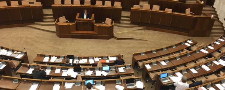 NRSR-plenum-ombudsmanka