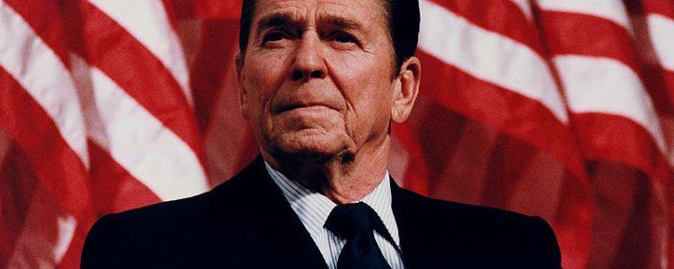 president_reagan_speaking_in_minneapolis_1982